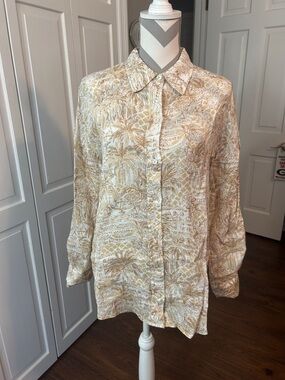 Lilly Pulitzer Cream and Beige Palm-Print Button Down Shirt